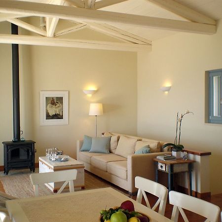 Urania Luxury Villas Pondi المظهر الخارجي الصورة