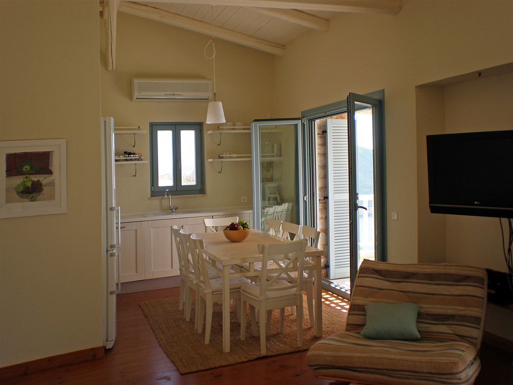 Urania Luxury Villas Pondi المظهر الخارجي الصورة